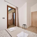 Aisha Apartment *