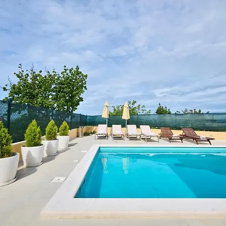 Appartamento Aisha *