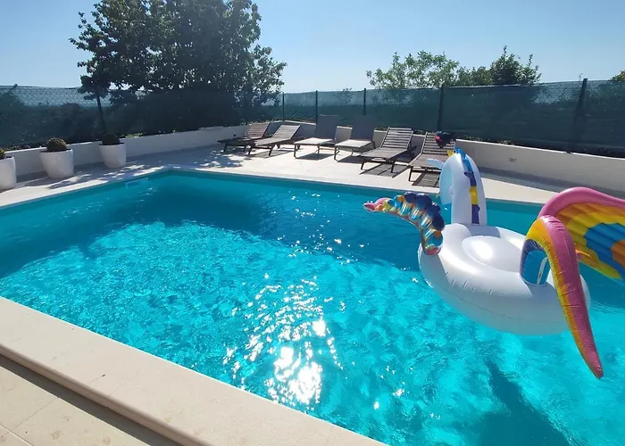 Aisha 브르토니글라