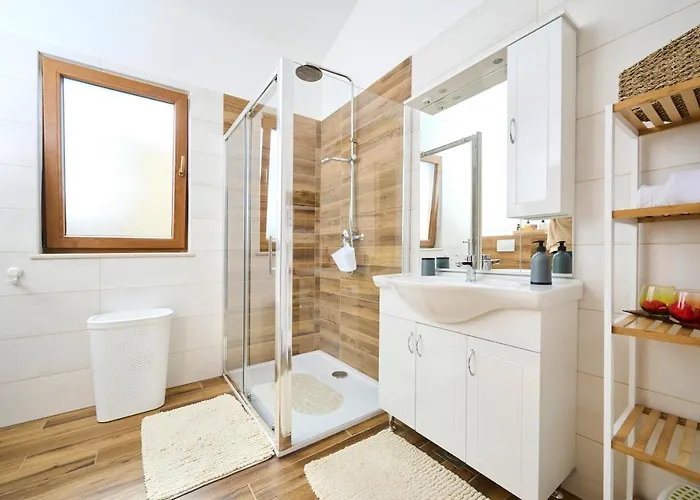 Aisha * 브르토니글라